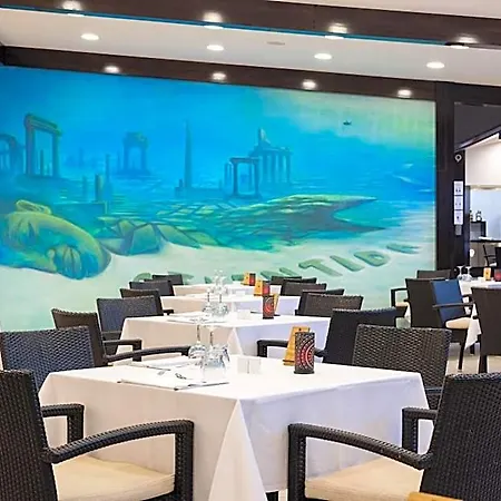 Hotel El Duque Costa Adeje (Tenerife)